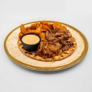 Дърпано свинско месце в домашно хлебче 