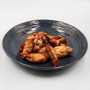 Пилешки Крилца с барбекю сос 